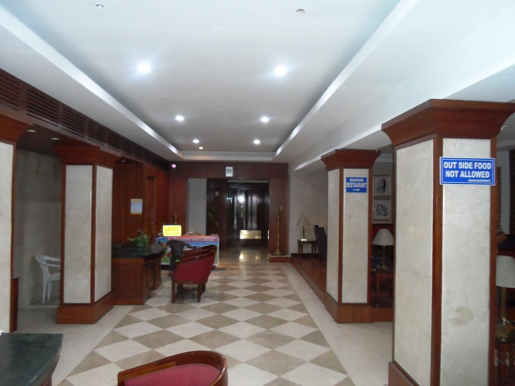 Hotel Bhimas Paradise Τιρουπάτι Εξωτερικό φωτογραφία